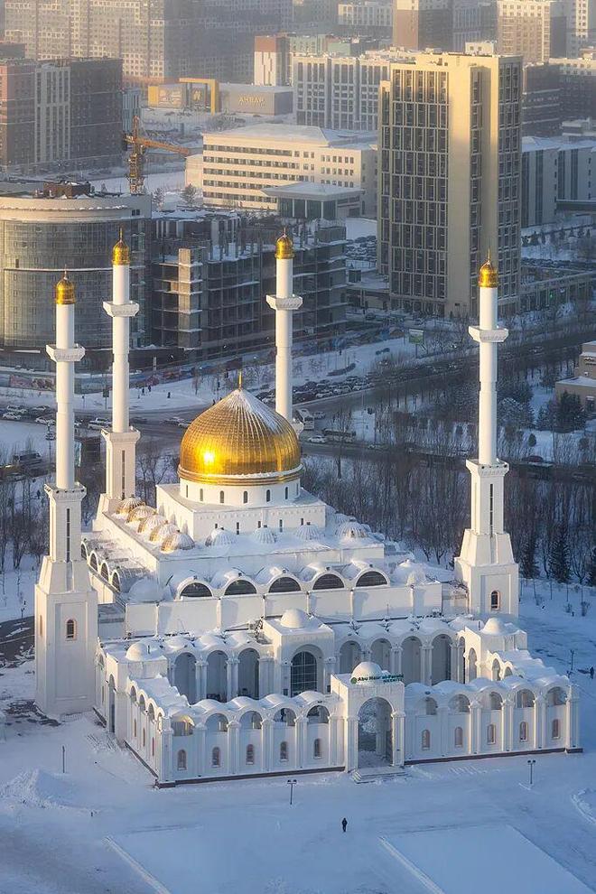 的首都左岸科幻感右岸游牧风不朽情缘手机版全球最年轻(图3)